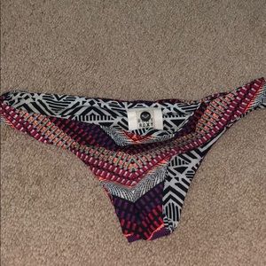 Reversible bikini bottoms